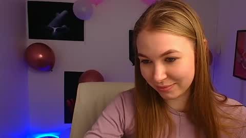 Snapshot of emilia_ilia chatting on February 2025 09:21:01 AM Emilia online show from February 2025 09:21:01 AM
