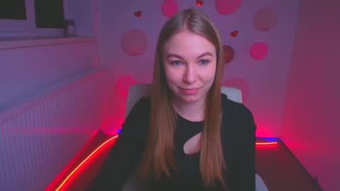 Snapshot of emilia_ilia chatting on February 2025 12:23:02 PM Emilia online show from February 2025 12:23:02 PM