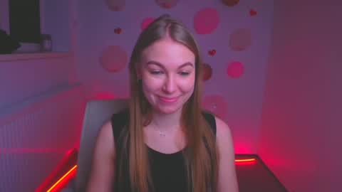 Snapshot of emilia_ilia chatting on February 2025 03:26:02 PM Emilia online show from February 2025 03:26:02 PM