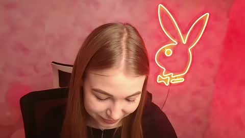 Snapshot of emilia_ilia chatting on March 2025 06:23:01 AM Emilia online show from March 2025 06:23:01 AM