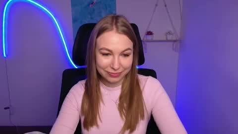 Emilia online show from November 2025 06:46:01 AM