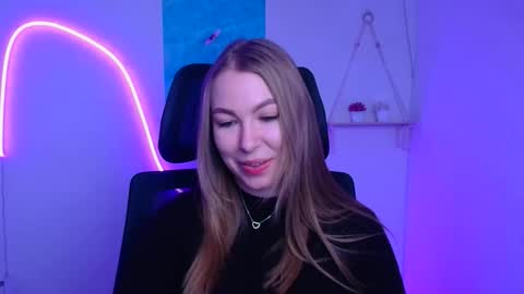 Emilia online show from December 2025 06:33:01 AM