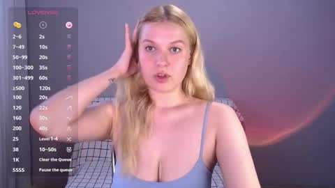 Snapshot of emiliaduchess chatting on July 2026 02:20:01 PM Amili online show from July 2026 02:20:01 PM