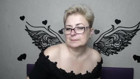 EmiliaGree online show from April 2026 05:28:01 PM