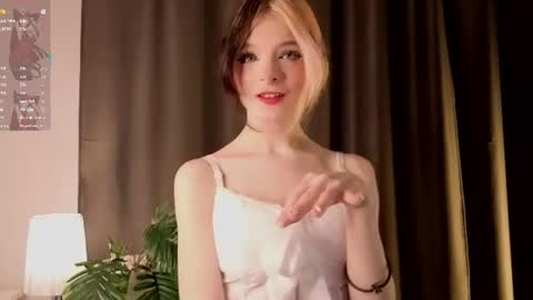 Snapshot of emiliahronick chatting on July 2026 03:20:01 PM Felicia online show from July 2026 03:20:01 PM