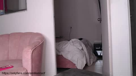 emilianita online show from November 2025 04:44:02 AM