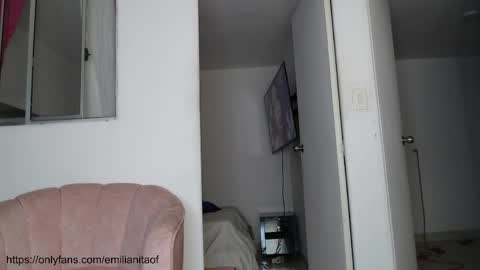 Snapshot of emilianita chatting on June 2026 03:18:01 AM emilianita online show from June 2026 03:18:01 AM