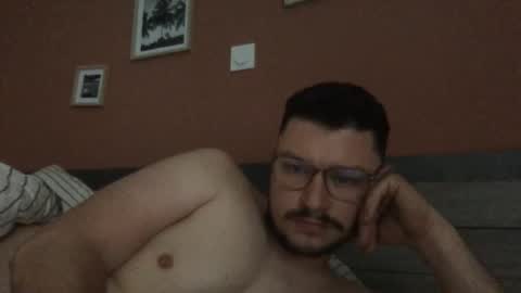 emiliano1256 online show from April 2026 11:58:01 AM