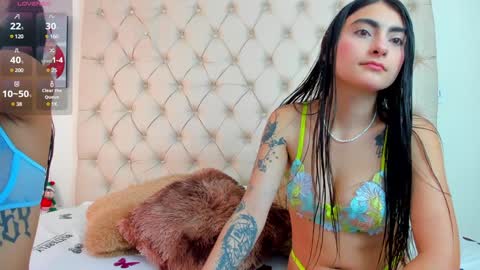 emilieandblake online show from December 2024 12:45:02 PM