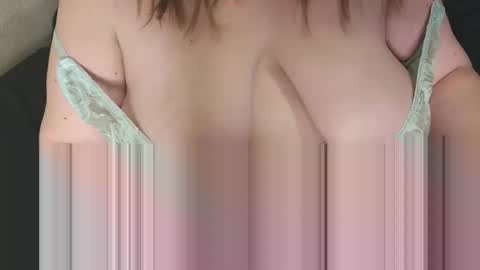 Snapshot of emiliefoxx chatting on February 2026 05:18:02 PM emilie foxx online show from February 2026 05:18:02 PM