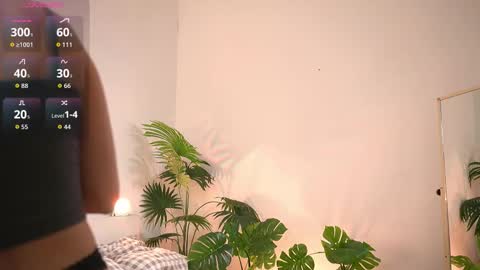 Snapshot of emiliiaw chatting on September 2025 01:33:01 PM emiliiaw online show from September 2025 01:33:01 PM