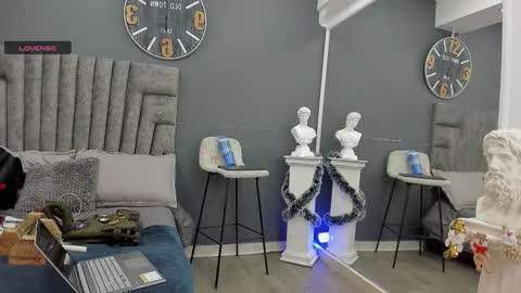 Emilio online show from December 2025 11:37:02 AM