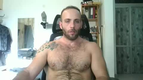 EmilioZem8 online show from September 2025 02:06:01 PM