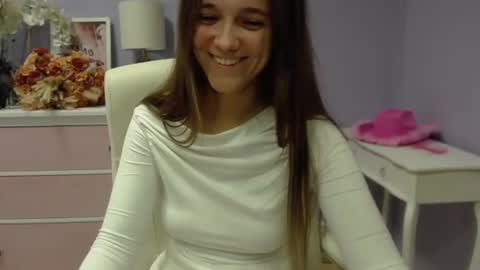 Emilly online show from January 2025 07:38:02 AM