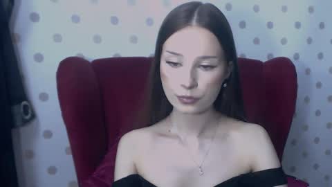 EmillyHoney online show from June 2026 07:29:01 PM
