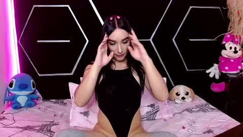 emillystonex online show from June 2026 06:36:02 PM