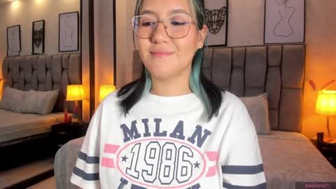 Emily online show from December 2024 07:03:01 AM