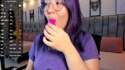 Emily online show from February 2025 04:54:01 AM