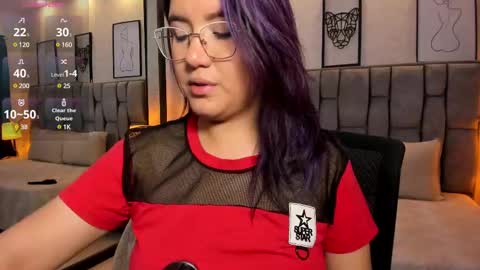 Emily online show from February 2025 07:11:01 AM