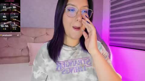 Emily online show from October 2025 05:15:01 AM