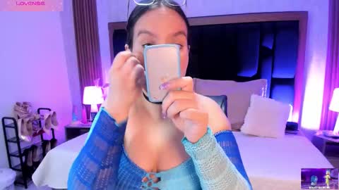 Emily online show from October 2025 05:08:01 AM