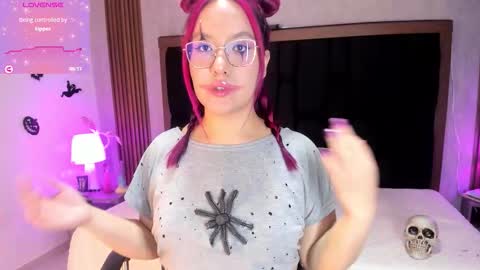 Emily online show from October 2025 04:58:01 AM