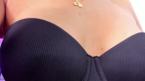 Emily online show from December 2024 04:40:01 PM