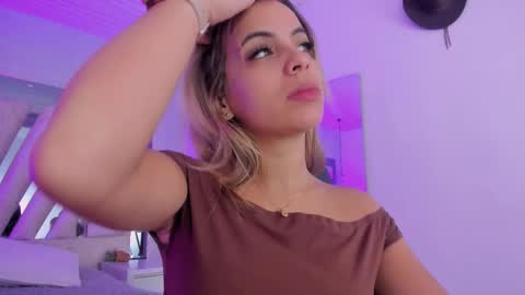 Emily online show from November 2025 11:12:01 AM