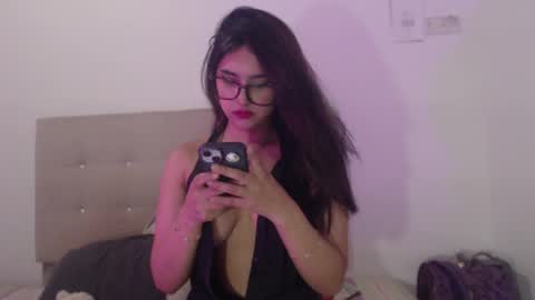 emily fox 3 online show from April 2026 02:39:01 AM