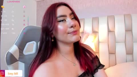 Snapshot of emily_hill___ chatting on January 2025 09:22:01 PM EMILY Monday 5-2 am From Tuesday to Friday5-1 am Colombia time online show from January 2025 09:22:01 PM