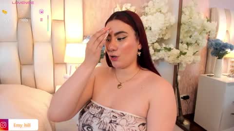 Snapshot of emily_hill___ chatting on January 2025 12:12:01 AM EMILY Monday 5-2 am From Tuesday to Friday5-1 am Colombia time online show from January 2025 12:12:01 AM