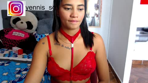 Snapshot of emily_hot_01 chatting on January 2025 07:10:02 PM emily online show from January 2025 07:10:02 PM