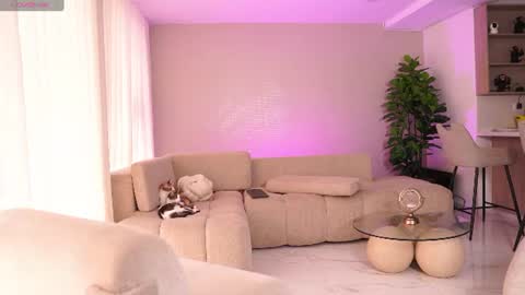 Snapshot of emily_huddson_ chatting on July 2026 08:12:02 PM independet model online show from July 2026 08:12:02 PM