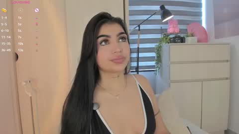 EmilyKenner  Independent model  online show from October 2025 11:57:02 AM