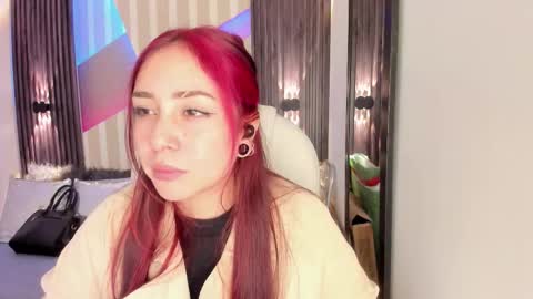 Emily online show from November 2025 03:52:02 PM