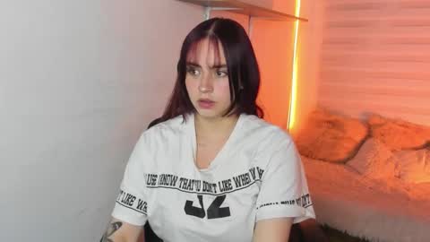 emily_lindey online show from January 2026 03:08:02 AM