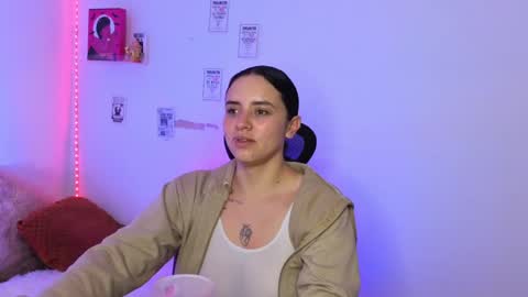 Emily Lindey online show from April 2026 05:14:02 AM