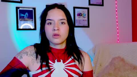 Snapshot of emily_lindey_ chatting on June 2026 06:19:01 AM Emily Lindey online show from June 2026 06:19:01 AM