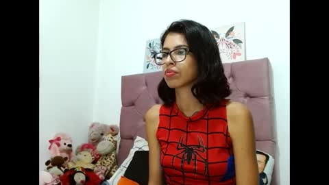 Snapshot of emily_loperaa chatting on December 2024 06:14:01 AM Emily online show from December 2024 06:14:01 AM
