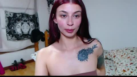 Snapshot of emily_mckey chatting on May 2026 07:41:01 PM Emily online show from May 2026 07:41:01 PM