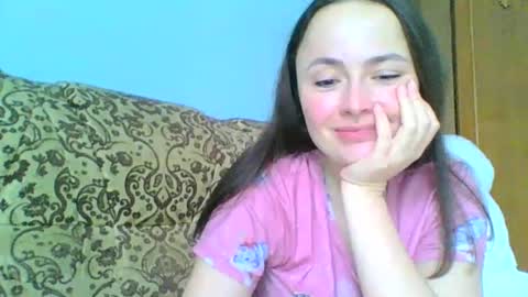emily_morning_dew online show from January 2025 01:19:01 PM