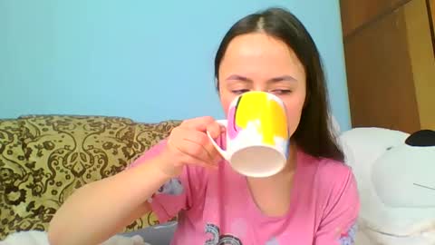 emily_morning_dew online show from January 2025 09:30:02 AM