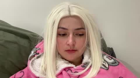 emily_morning_dew online show from November 2025 12:22:02 PM