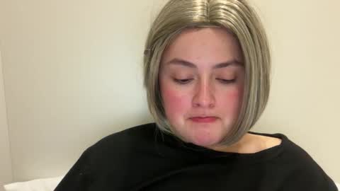 Snapshot of emily_morning_dew chatting on April 2026 07:26:01 PM emily_morning_dew online show from April 2026 07:26:01 PM