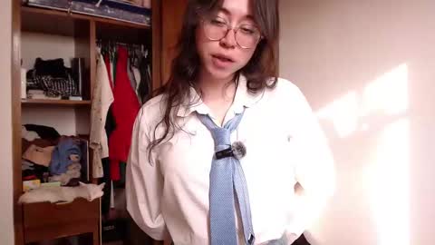emily_pearl_ online show from September 2025 09:26:02 PM