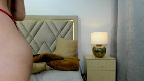 Emily online show from November 2025 07:47:01 PM