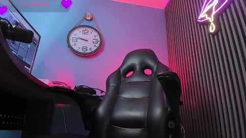 Emily  online show from December 2024 02:39:02 PM