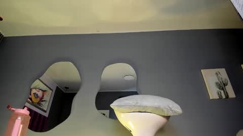 Emily  online show from December 2024 05:48:01 PM