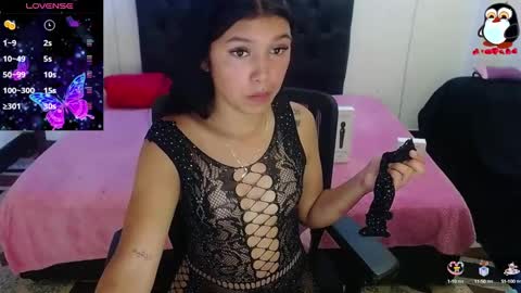 Snapshot of emily_rosse04 chatting on January 2025 11:57:01 AM online show from January 2025 11:57:01 AM