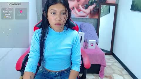 Snapshot of emily_rosse04 chatting on February 2025 11:25:02 AM online show from February 2025 11:25:02 AM